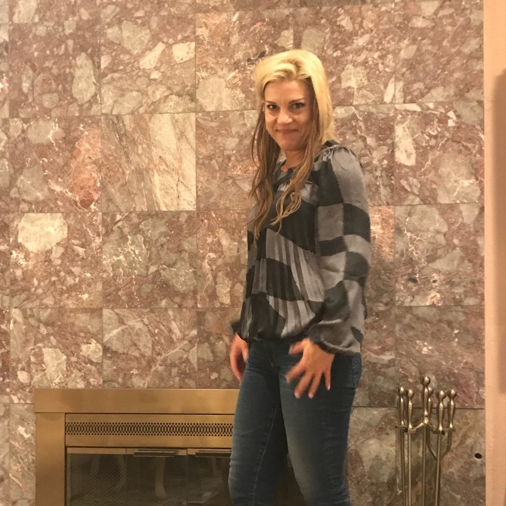 The best for me ! 🎉2 hours party sale 🎉 - Picture 3 of 8